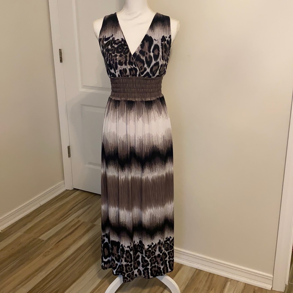 Sleeveless Maxi Dress